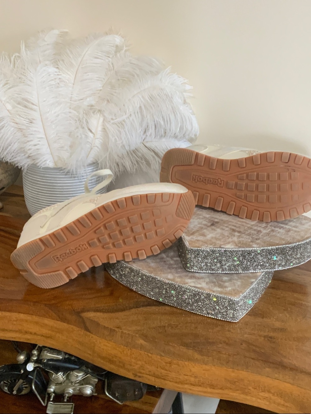 Reebok Women’s Cream and Tan Sneakers with Leopard Accent - Picture 4 of 5